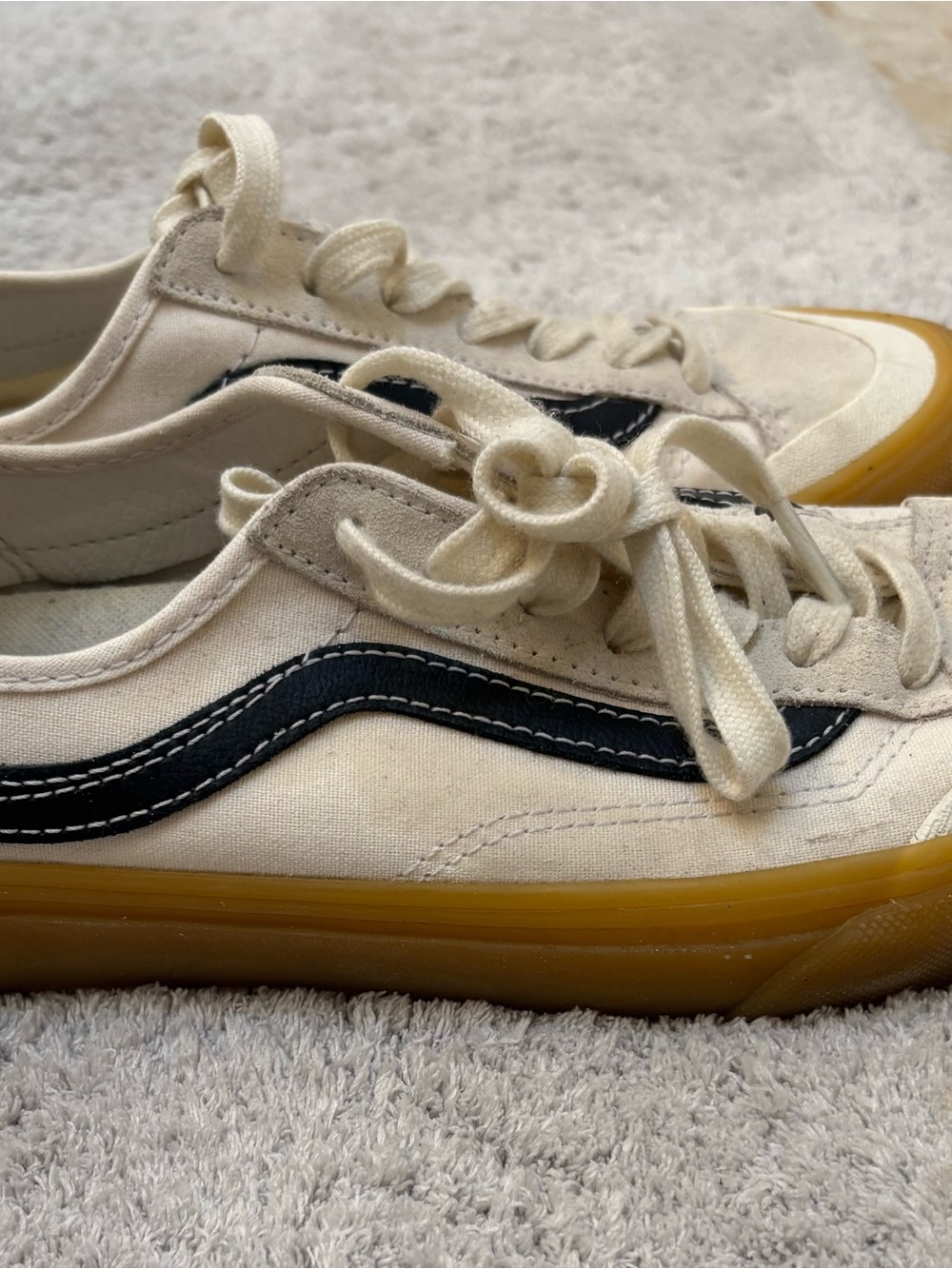 Vans Cream and Black Low-Top Sneakers with Gum Sole - Picture 3 of 3